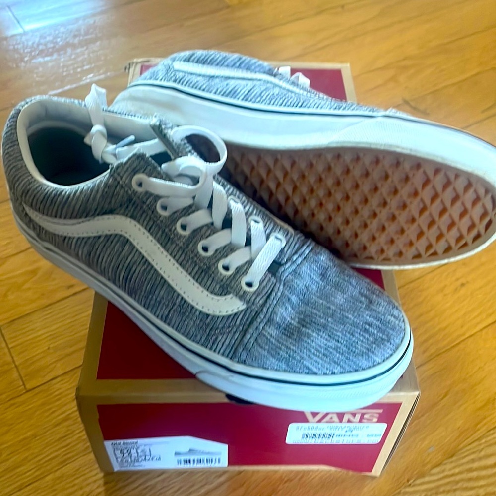EUC Vans Old Skool rib knit grey/white M6 W 7.5